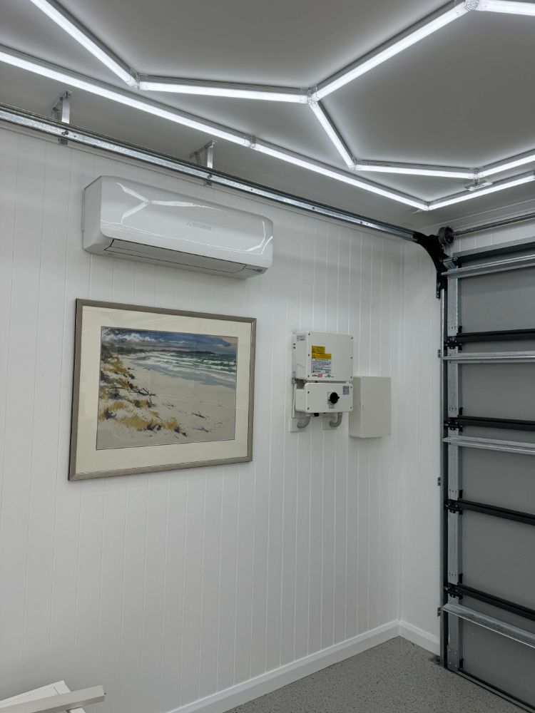 Split system indoor unit installed in a fitted-out room