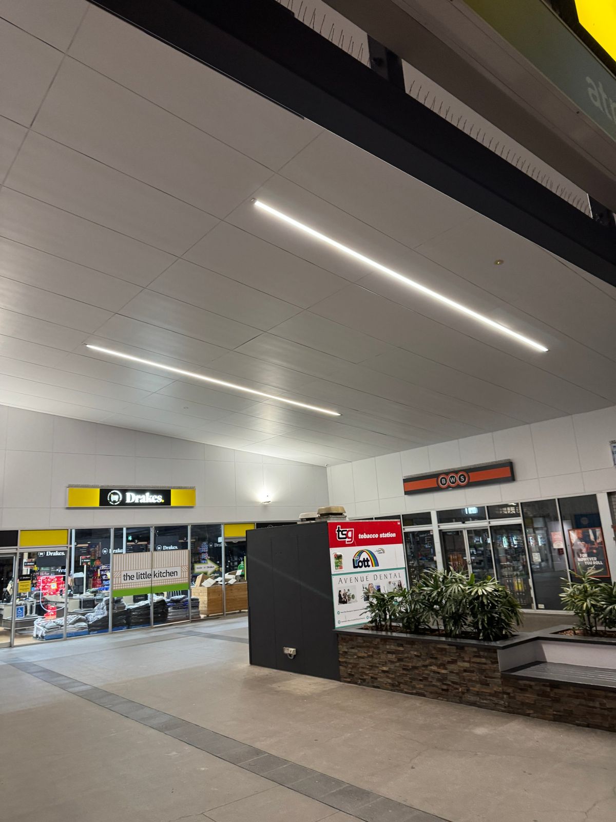 LED linear lighting along a shopping centre walkway